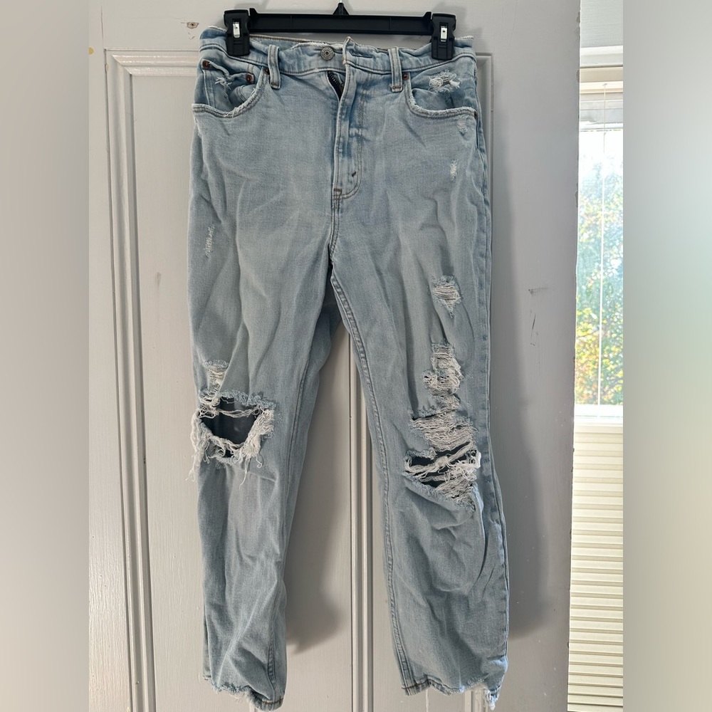 Abercrombie & Fitch straight leg distressed jean
